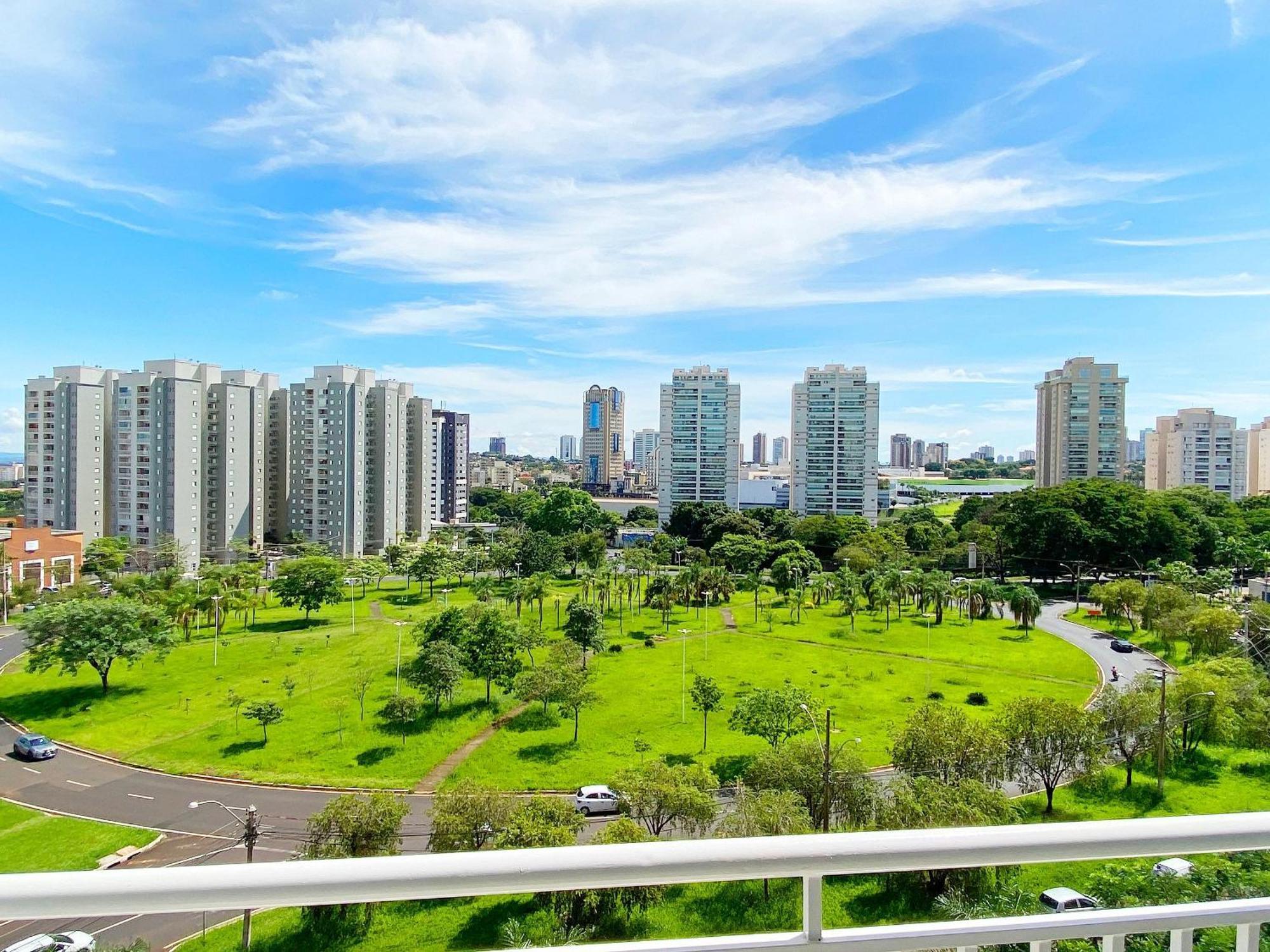 Apto Com 2 Quartos Prox Ao Rib Shopping. Wifi + Ac Apartment Ribeirão Preto Екстериор снимка